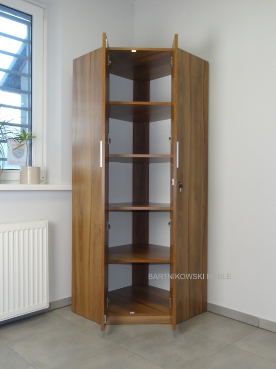 Real foto: Szafa biurowa narożna NNX-02 183h x 70 x 70 cm