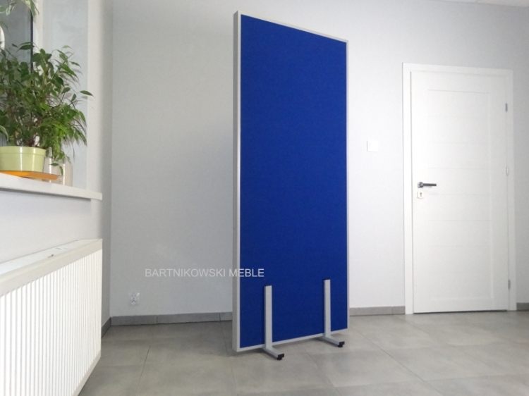 Real foto: mobilna ścianka biurowa z wygłuszeniem - parawan biurowy MSTM
